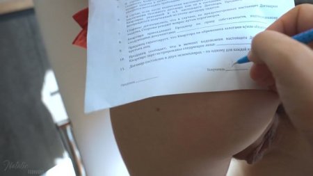 Дала в анал ради заключения договора