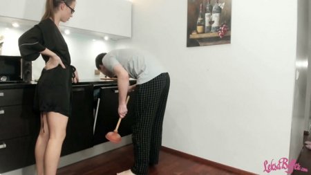 Молодая телка отдалась на кухне мужу на час