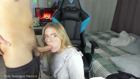 Глубоко отъебал родную сестру в голову